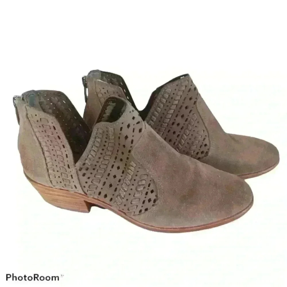 Vince Camuto Prasata Leather Bootie